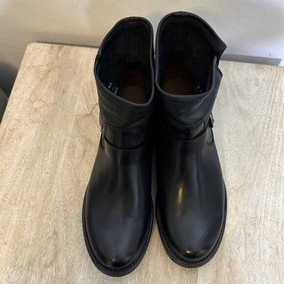 FRYE “Veronica Bootie” Women’s Oiled Leather Waterproof Boot (Black/Silver) Sz 9 - Picture 10 of 10